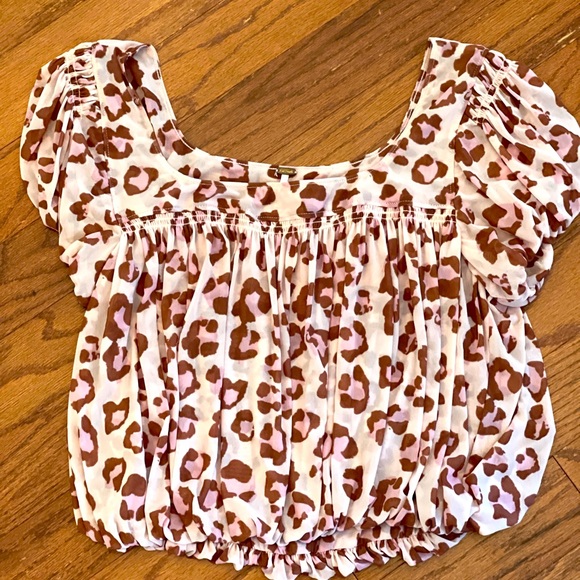 Free People Meg's Blush and Brown Leopard print blouse  SIZE SMALL.  Like NEW - Picture 1 of 9